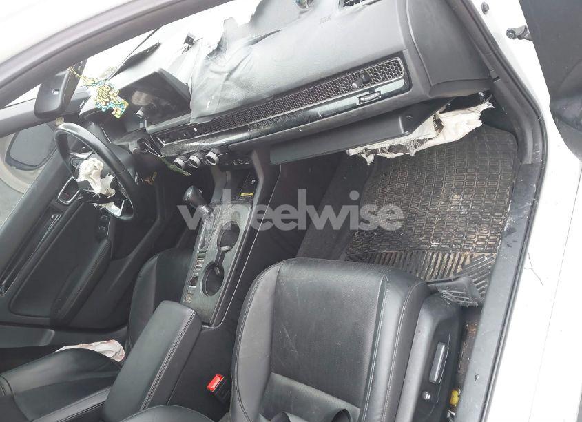 Photo 5 of 2022 Honda Civic SPORT TOURING (VIN 19XFL1H86NE002903)