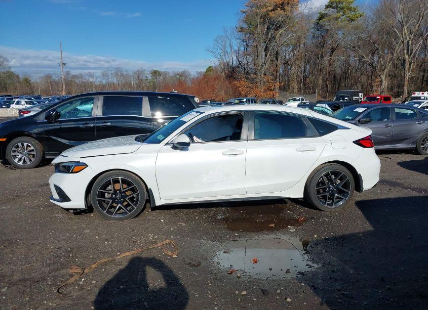 Photo 14 of 2022 Honda Civic SPORT TOURING (VIN 19XFL1H86NE010869)