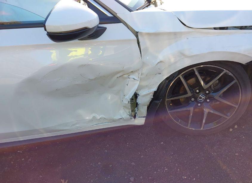 Photo 17 of 2022 Honda Civic SPORT TOURING (VIN 19XFL1H86NE010869)