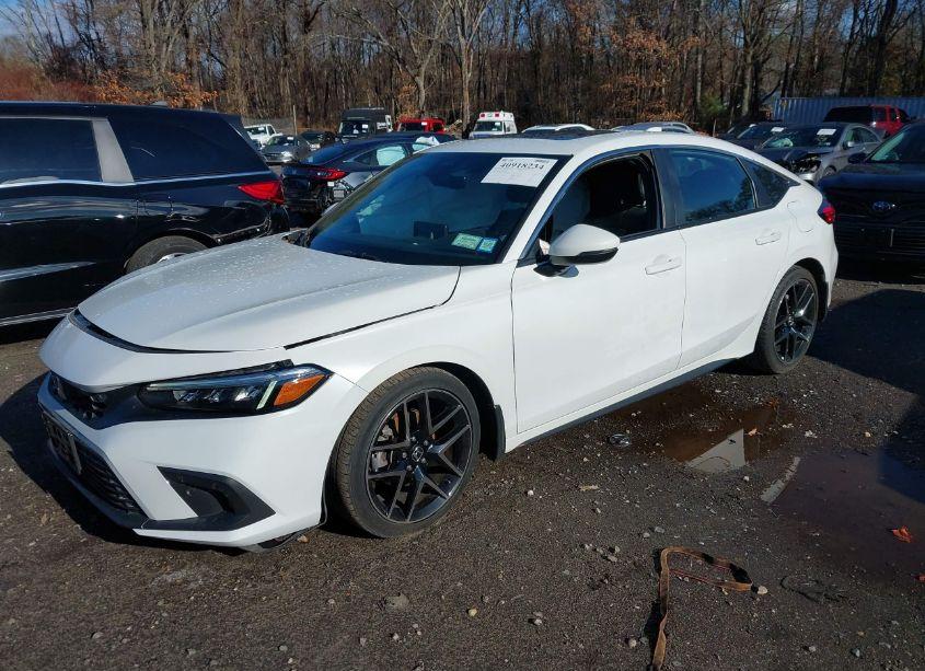 Photo 2 of 2022 Honda Civic SPORT TOURING (VIN 19XFL1H86NE010869)