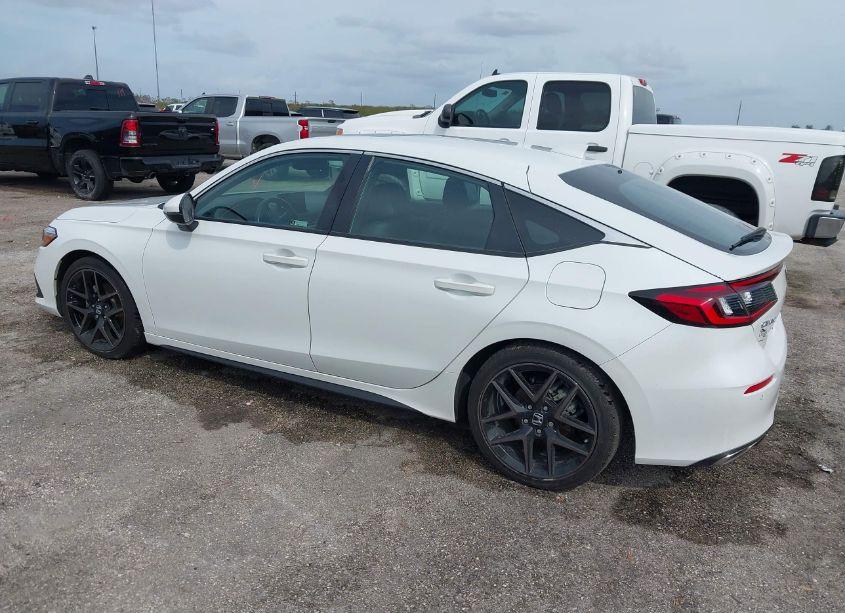 Photo 3 of 2022 Honda Civic SPORT TOURING (VIN 19XFL1H86NE020690)