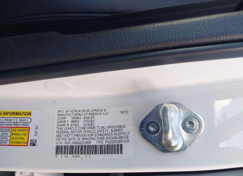 Photo 9 of 2022 Honda Civic SPORT TOURING (VIN 19XFL1H86NE020690)