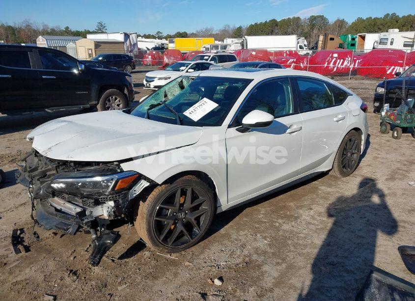 Photo 2 of 2022 Honda Civic SPORT TOURING (VIN 19XFL1H86NE021998)