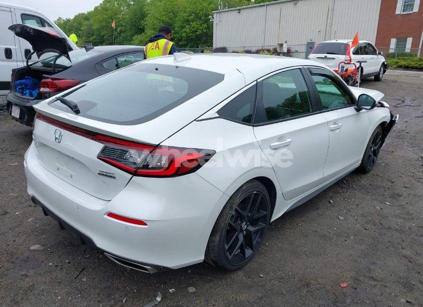 Photo 4 of 2024 Honda Civic SPORT TOURING (VIN 19XFL1H86RE031176)