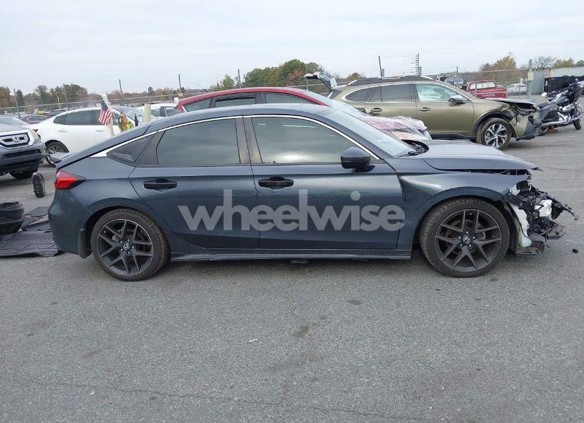 Photo 13 of 2022 Honda Civic SPORT TOURING (VIN 19XFL1H87NE017720)