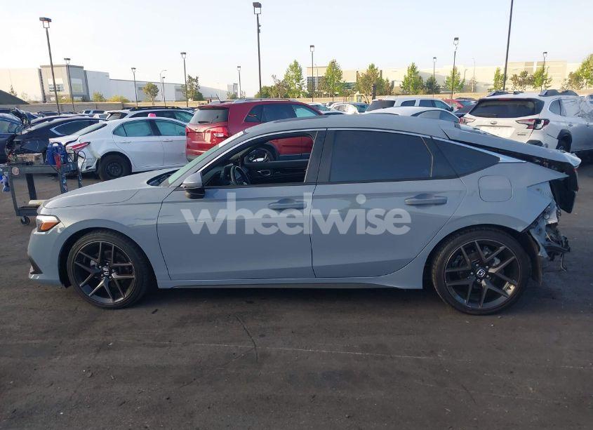 Photo 15 of 2024 Honda Civic SPORT TOURING (VIN 19XFL1H87RE013415)