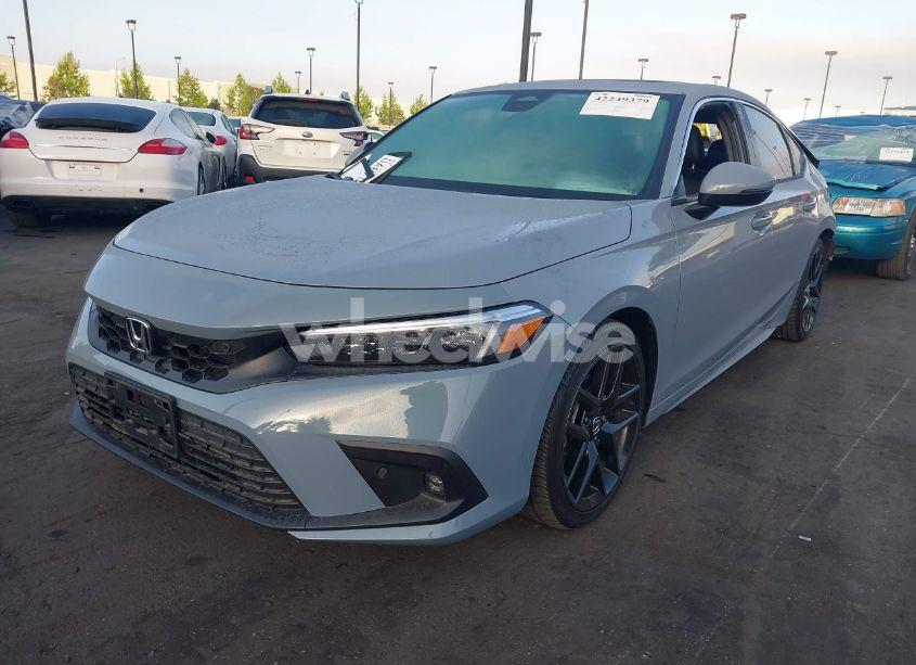 Photo 2 of 2024 Honda Civic SPORT TOURING (VIN 19XFL1H87RE013415)