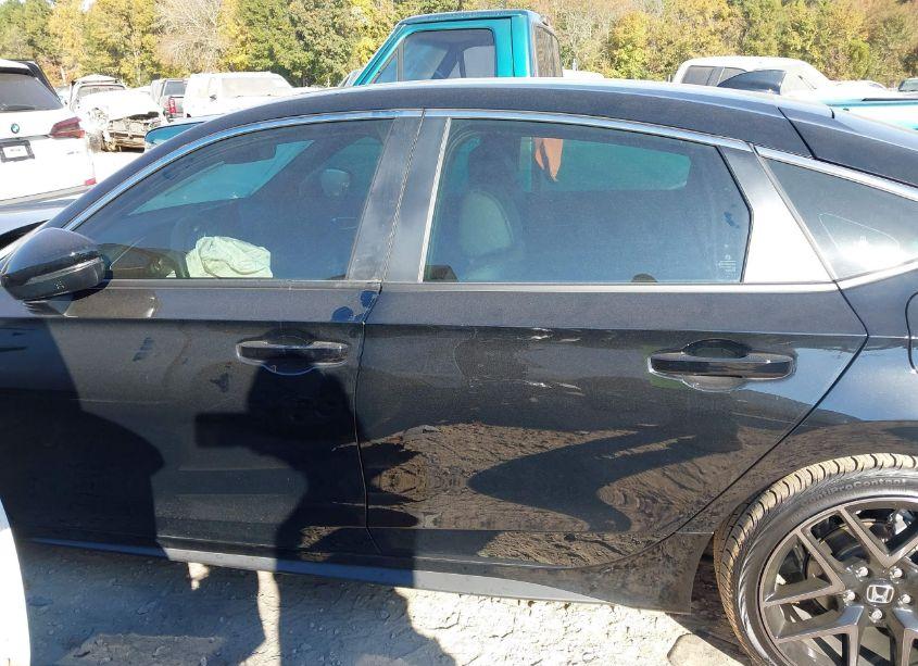 Photo 14 of 2024 Honda Civic SPORT TOURING (VIN 19XFL1H87RE013737)