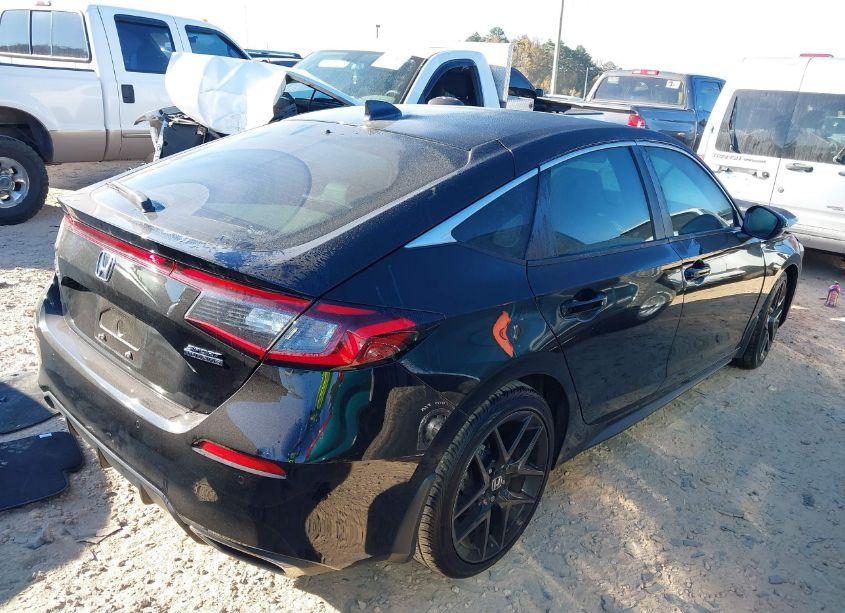 Photo 4 of 2024 Honda Civic SPORT TOURING (VIN 19XFL1H87RE013737)