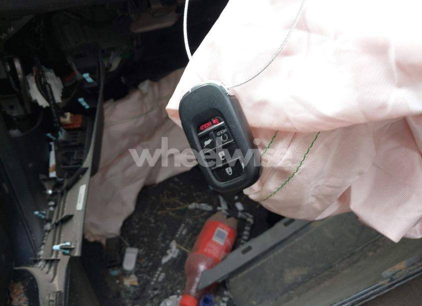 Photo 11 of 2024 Honda Civic SPORT TOURING (VIN 19XFL1H87RE016721)