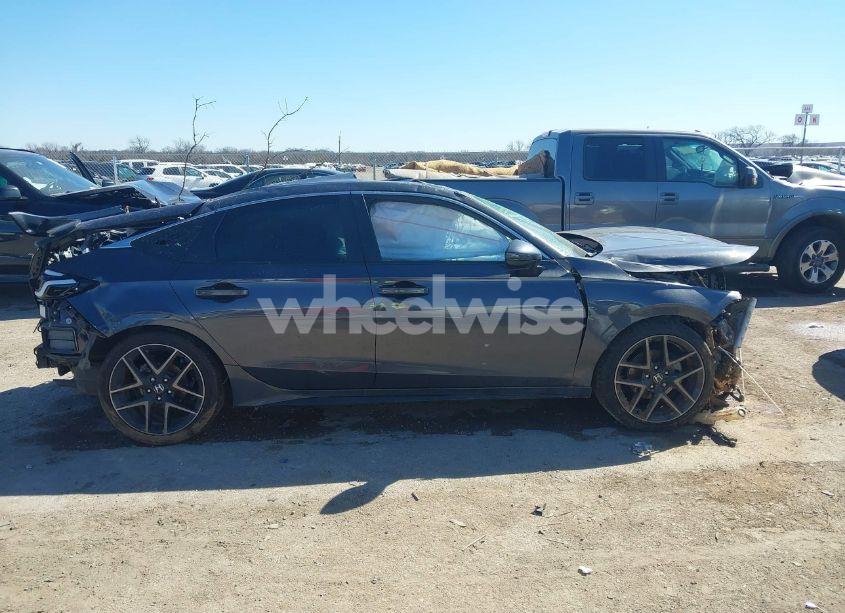 Photo 13 of 2024 Honda Civic SPORT TOURING (VIN 19XFL1H87RE016721)