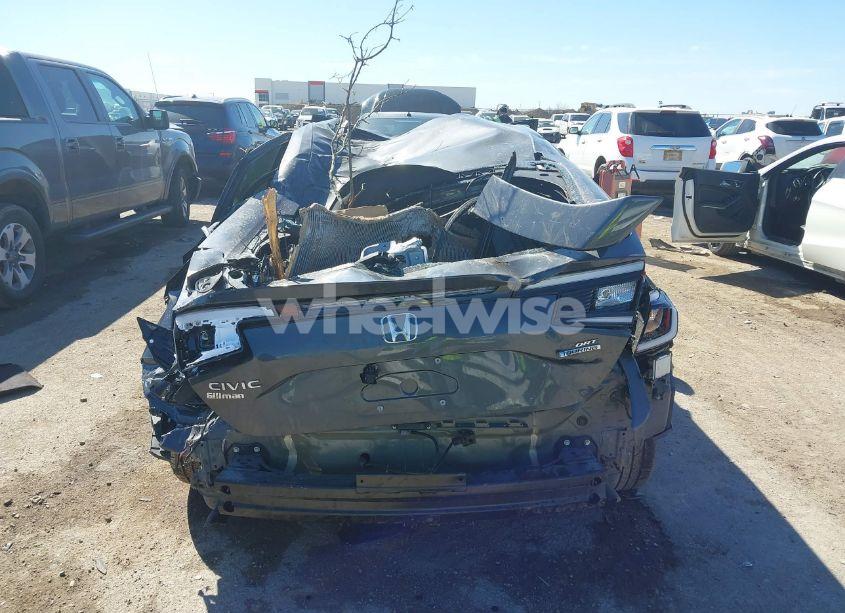 Photo 16 of 2024 Honda Civic SPORT TOURING (VIN 19XFL1H87RE016721)