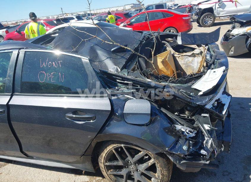 Photo 6 of 2024 Honda Civic SPORT TOURING (VIN 19XFL1H87RE016721)