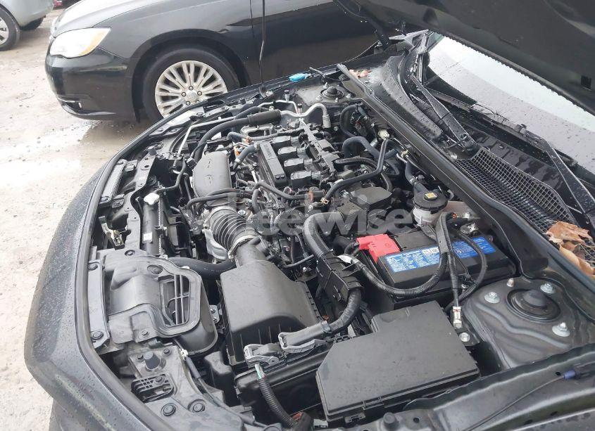 Photo 10 of 2024 Honda Civic SPORT TOURING (VIN 19XFL1H87RE016802)