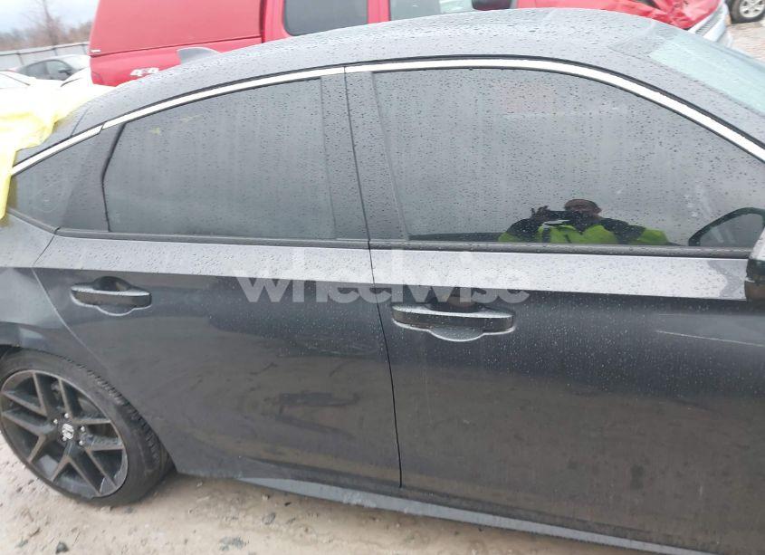 Photo 13 of 2024 Honda Civic SPORT TOURING (VIN 19XFL1H87RE016802)