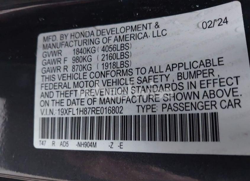 Photo 9 of 2024 Honda Civic SPORT TOURING (VIN 19XFL1H87RE016802)