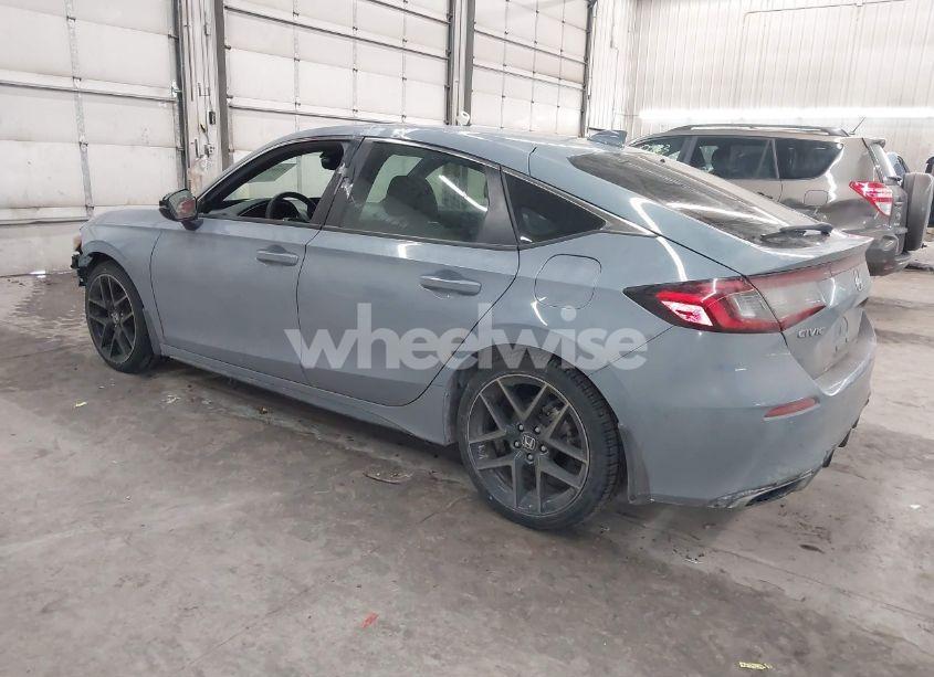 Photo 3 of 2022 Honda Civic SPORT TOURING (VIN 19XFL1H88NE023719)