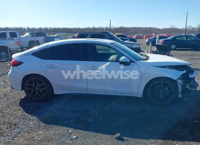 Photo 13 of 2022 Honda Civic SPORT TOURING (VIN 19XFL1H89NE001521)