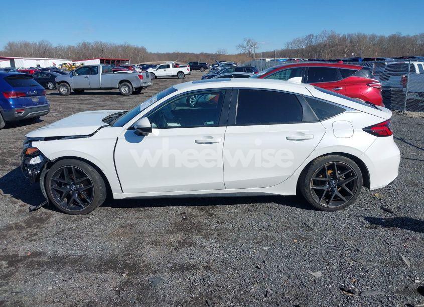 Photo 14 of 2022 Honda Civic SPORT TOURING (VIN 19XFL1H89NE001521)