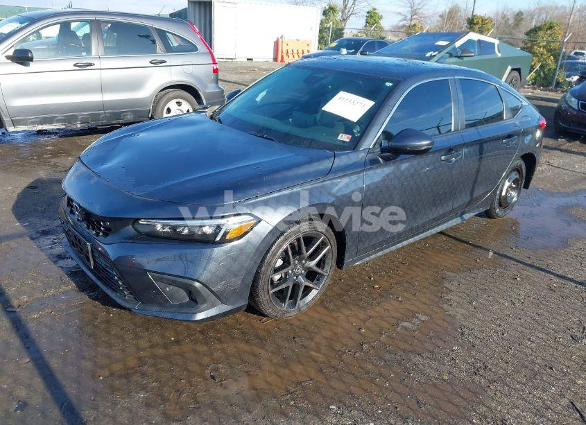 Photo 2 of 2022 Honda Civic SPORT TOURING (VIN 19XFL1H89NE018755)