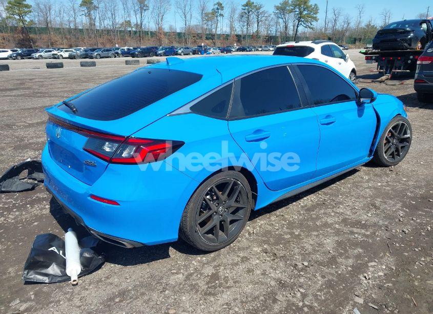 Photo 4 of 2024 Honda Civic SPORT TOURING (VIN 19XFL1H89RE032256)