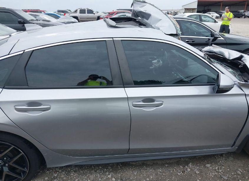 Photo 12 of 2022 Honda Civic SPORT TOURING (VIN 19XFL1H8XNE015279)