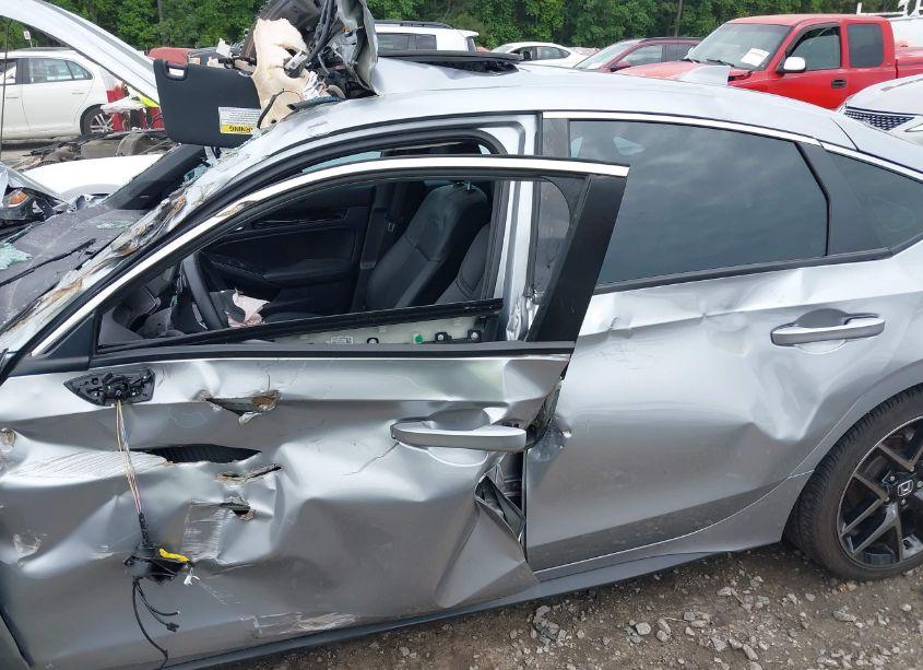 Photo 13 of 2022 Honda Civic SPORT TOURING (VIN 19XFL1H8XNE015279)