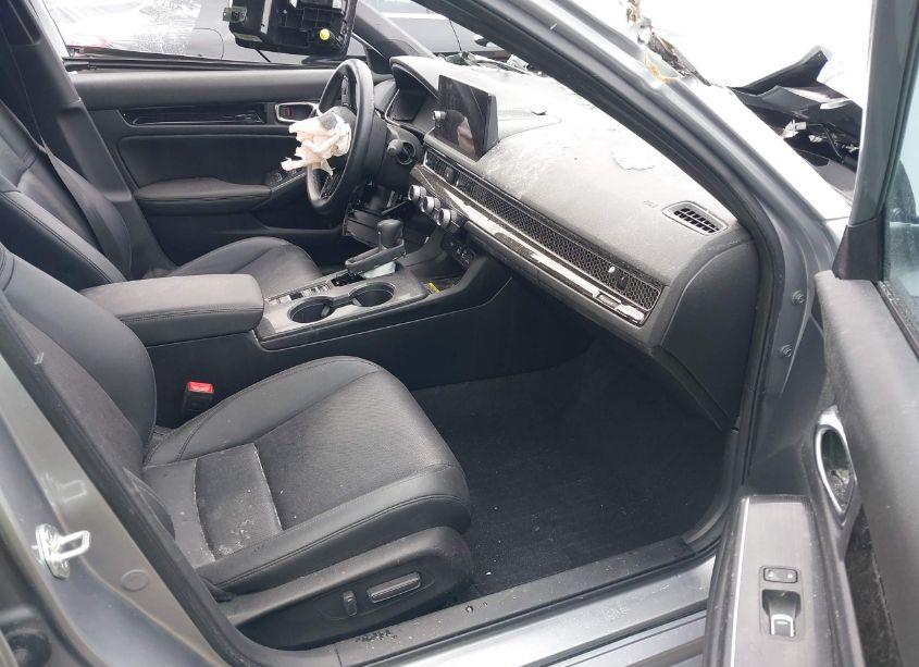 Photo 5 of 2022 Honda Civic SPORT TOURING (VIN 19XFL1H8XNE015279)
