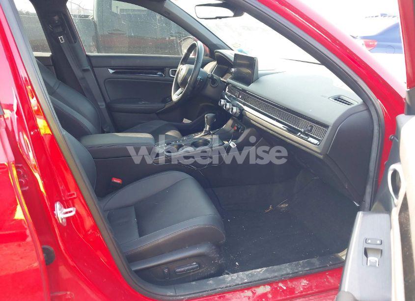 Photo 5 of 2024 Honda Civic SPORT TOURING (VIN 19XFL1H8XRE000643)