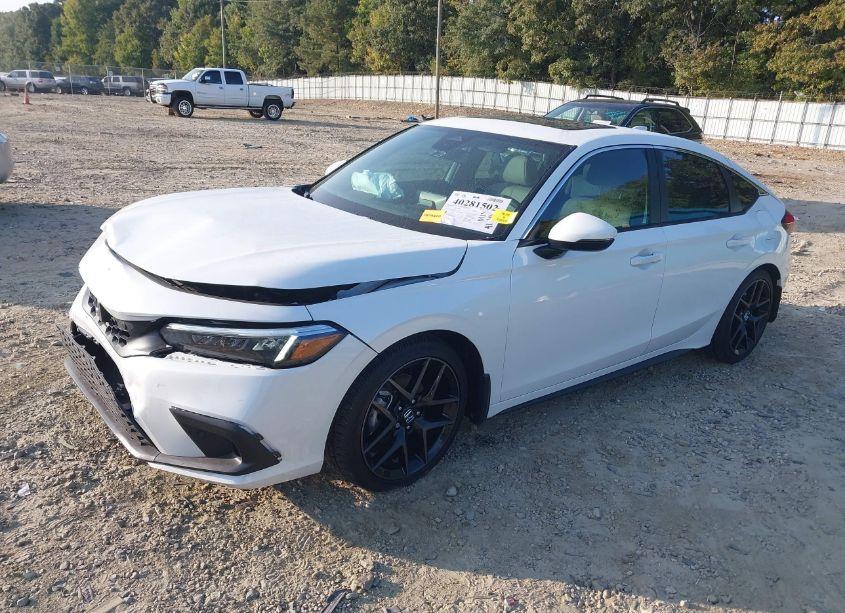 Photo 2 of 2024 Honda Civic SPORT TOURING (VIN 19XFL1H8XRE013134)