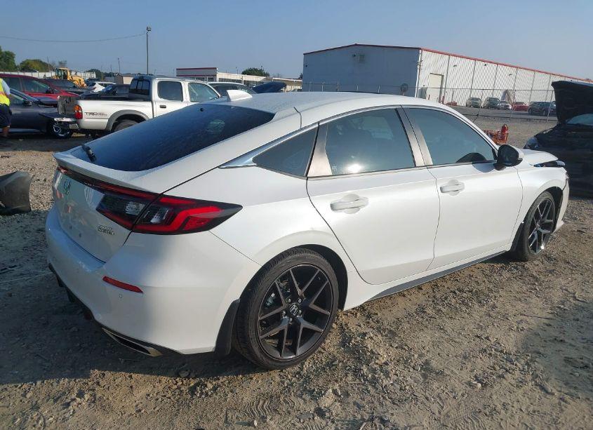 Photo 4 of 2024 Honda Civic SPORT TOURING (VIN 19XFL1H8XRE013134)