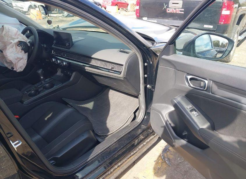 Photo 5 of 2024 Honda Civic LX (VIN 19XFL2H50RE038748)