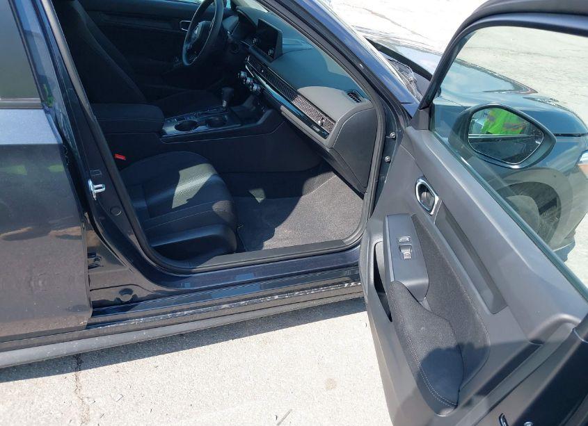 Photo 5 of 2024 Honda Civic LX (VIN 19XFL2H50RE039026)