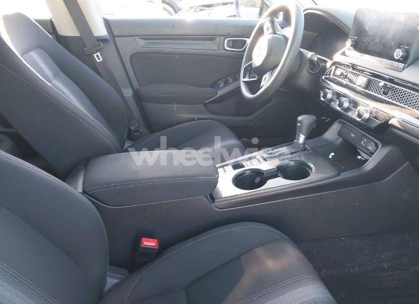 Photo 5 of 2024 Honda Civic LX (VIN 19XFL2H53RE039506)