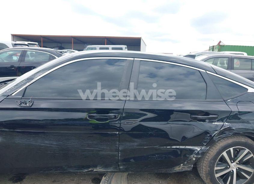 Photo 14 of 2024 Honda Civic LX (VIN 19XFL2H54RE011021)