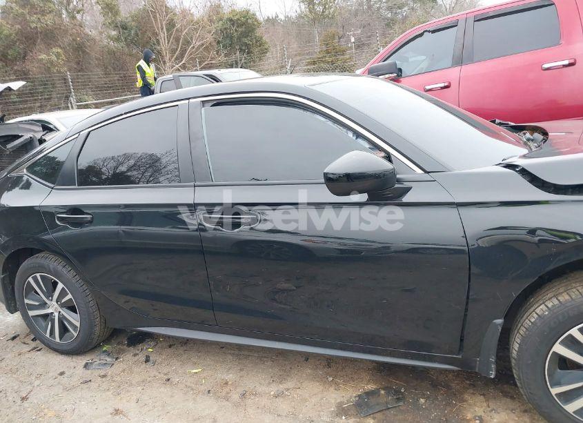 Photo 13 of 2024 Honda Civic LX (VIN 19XFL2H55RE002747)