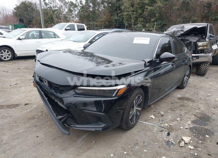 Photo 2 of 2024 Honda Civic LX (VIN 19XFL2H55RE002747)