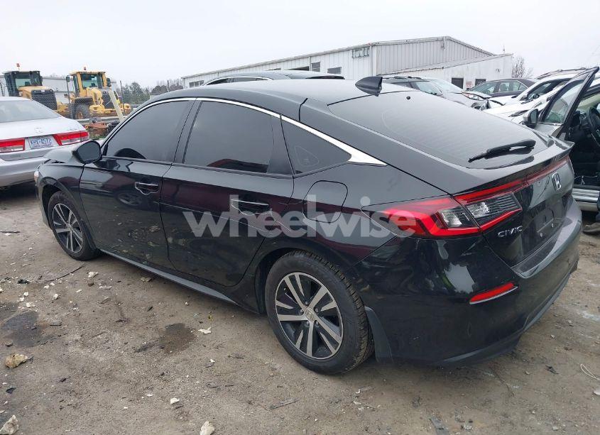 Photo 3 of 2024 Honda Civic LX (VIN 19XFL2H55RE002747)