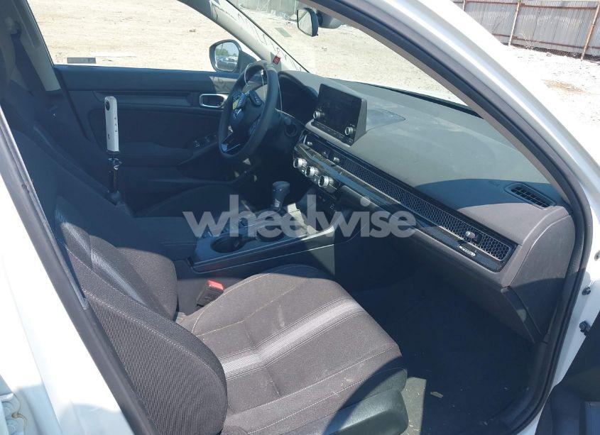 Photo 5 of 2024 Honda Civic LX (VIN 19XFL2H57RE013538)