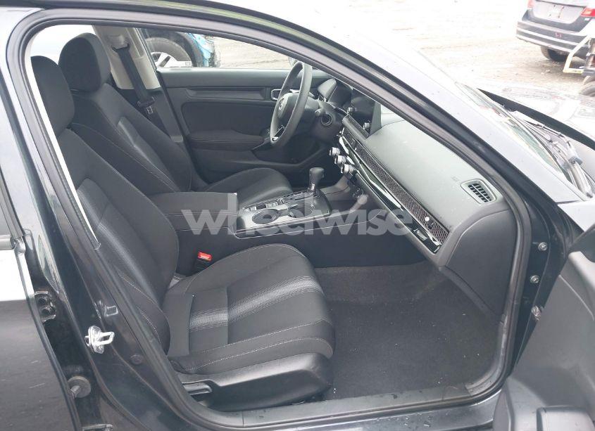 Photo 5 of 2024 Honda Civic LX (VIN 19XFL2H58RE004931)