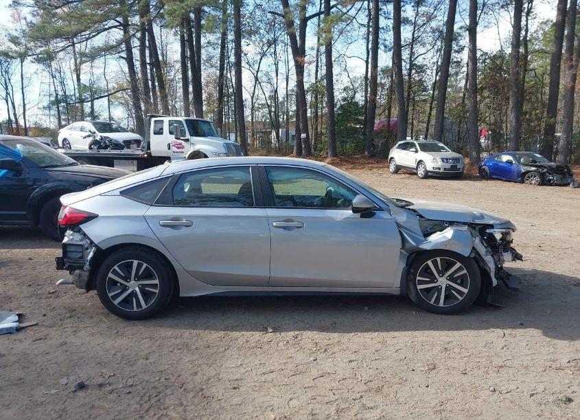 Photo 13 of 2024 Honda Civic LX (VIN 19XFL2H5XRE016028)