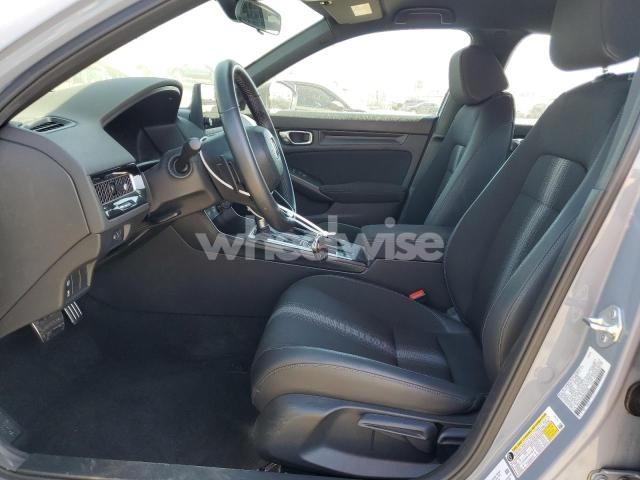 Photo 6 of 2024 HONDA CIVIC SPORT (VIN 19XFL2H80RE032586)