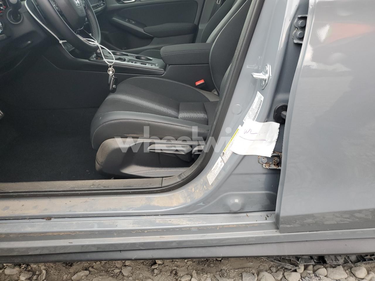 Photo 12 of 2025 HONDA CIVIC SPORT (VIN 19XFL2H80SE001084)