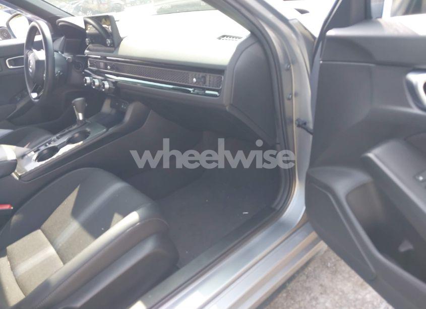 Photo 5 of 2024 Honda Civic SPORT (VIN 19XFL2H81RE024545)