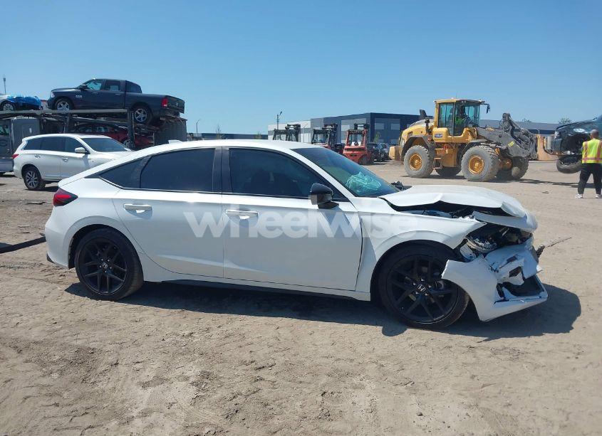 Photo 13 of 2024 Honda Civic SPORT (VIN 19XFL2H81RE027140)