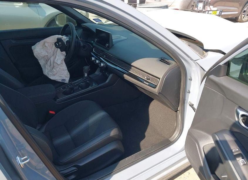 Photo 5 of 2024 Honda Civic SPORT (VIN 19XFL2H81RE032581)