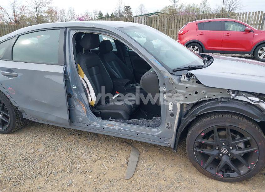 Photo 6 of 2025 Honda Civic SPORT (VIN 19XFL2H81SE012353)