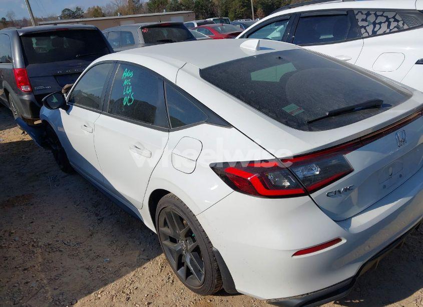 Photo 3 of 2024 Honda Civic SPORT (VIN 19XFL2H82RE001839)