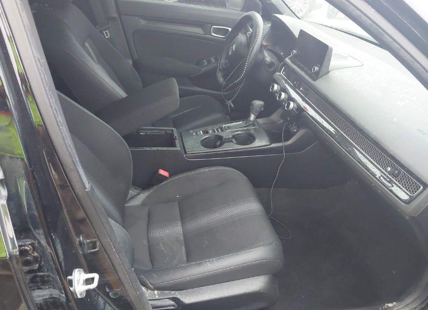 Photo 5 of 2024 Honda Civic SPORT (VIN 19XFL2H82RE015059)