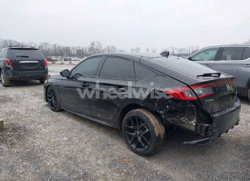 Photo 3 of 2024 Honda Civic SPORT (VIN 19XFL2H82RE021248)
